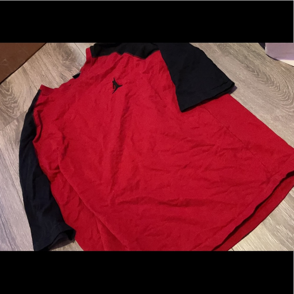 Nike Jordan’s men’s shirt